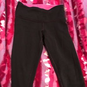 Black reversible Lululemon leggings - S